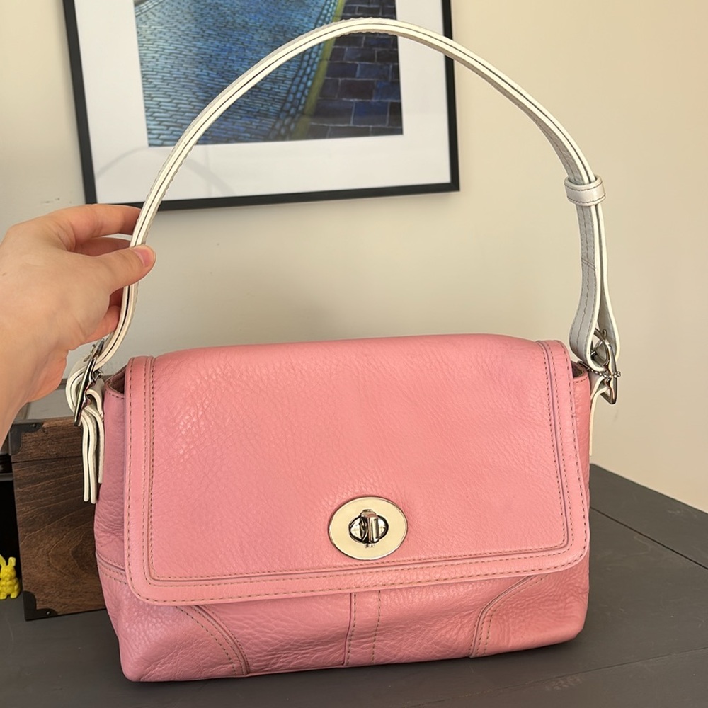 2008 Y2K Coach Hamilton Flap shoulder bag pink and white